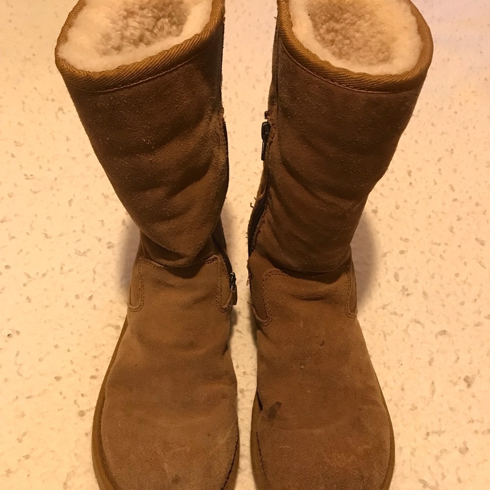 UGG Shoes Chestnut 5520 Women’s Size 7